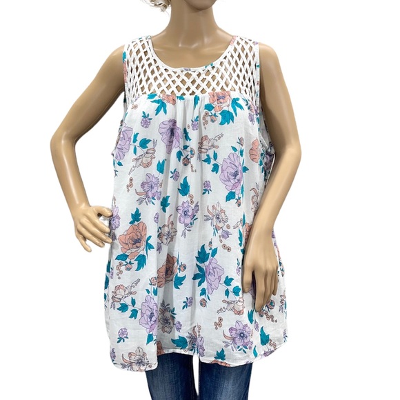 Lane Bryant Tops - LANE BRYANT Ladies Plus Size White Floral Tank Top Size 18